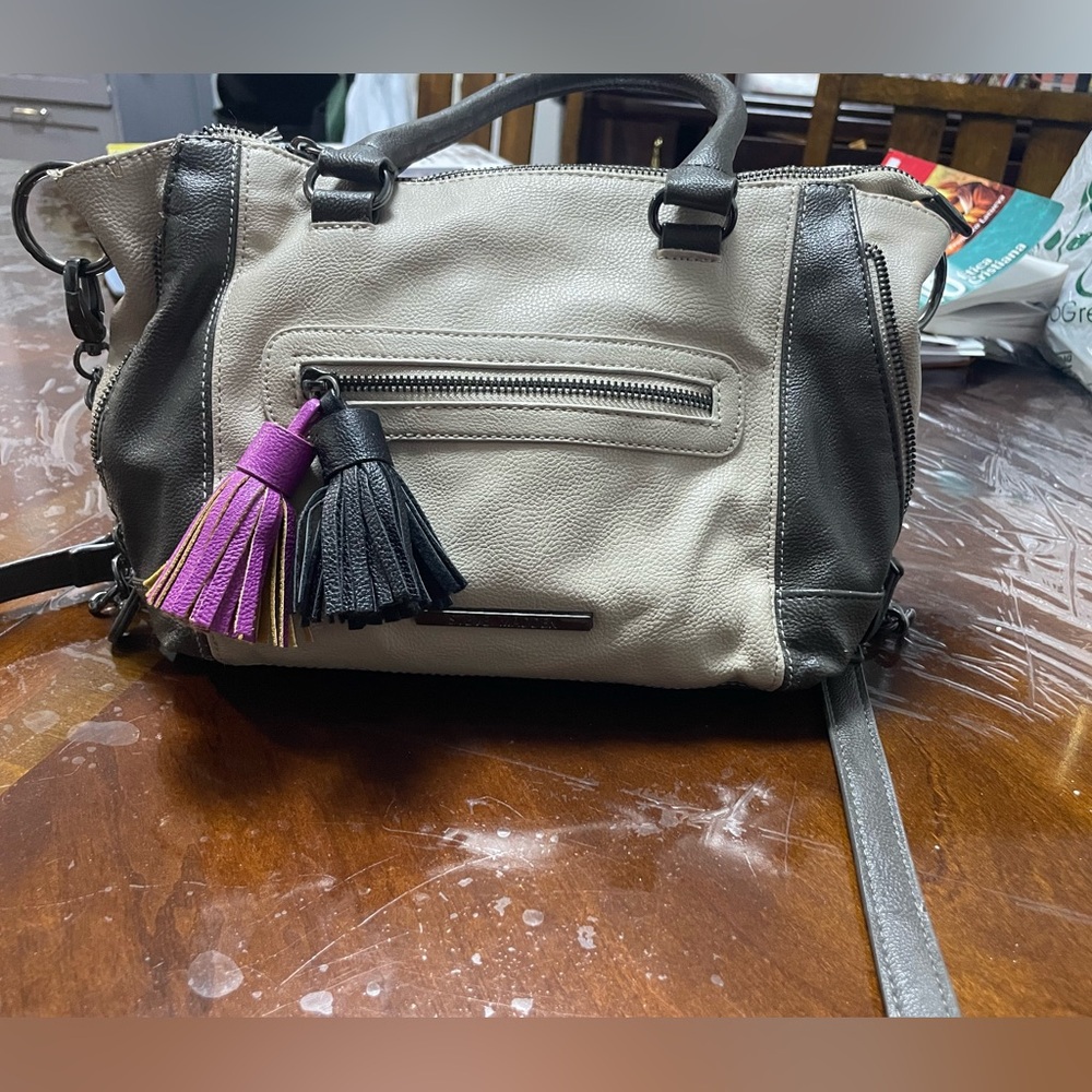 Light -dark Gray Steve Madden leather purse
